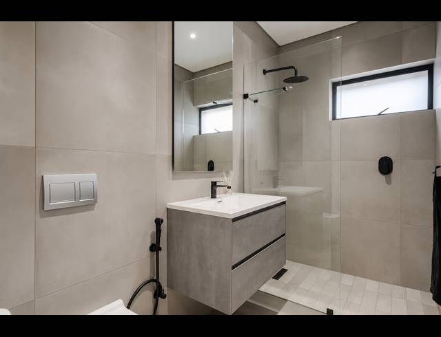 4 BEDROOM CLUSTER TO LET IN BRYANSTON EAST